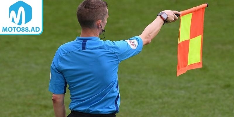 Khái quát đầy đủ về lỗi việt vị trong bóng đá
