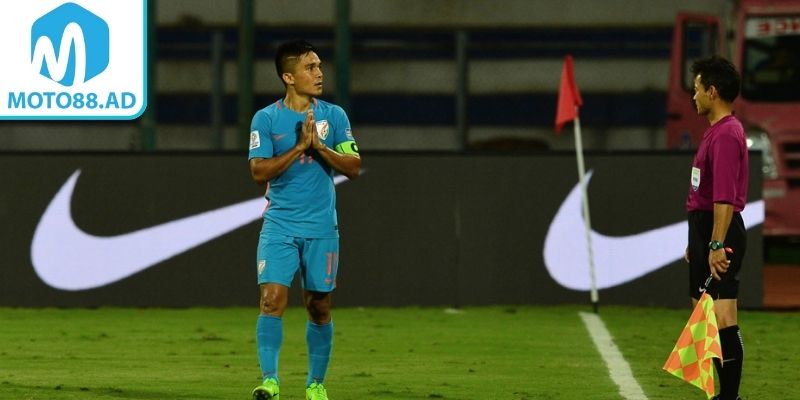 Khai thác dữ liệu thống kê việt vị trên hệ thống Moto88